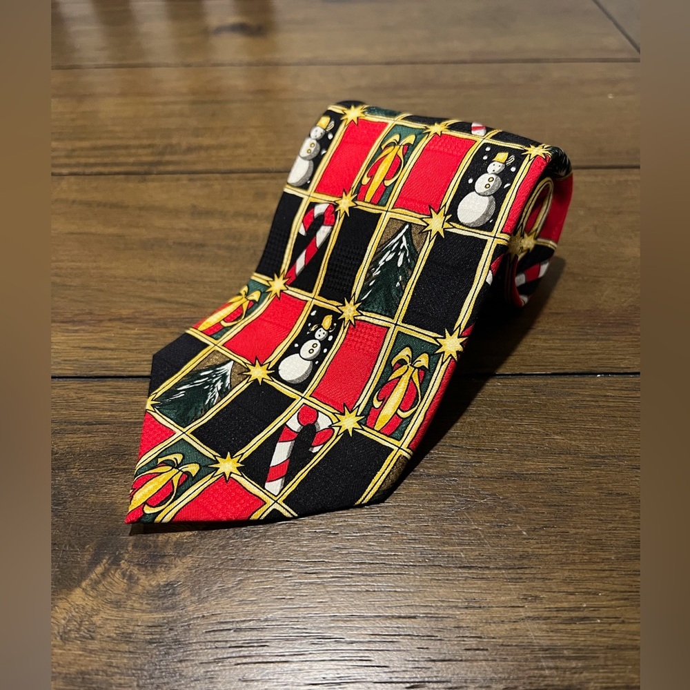 Vintage Red and Black Silk Christmas Tie